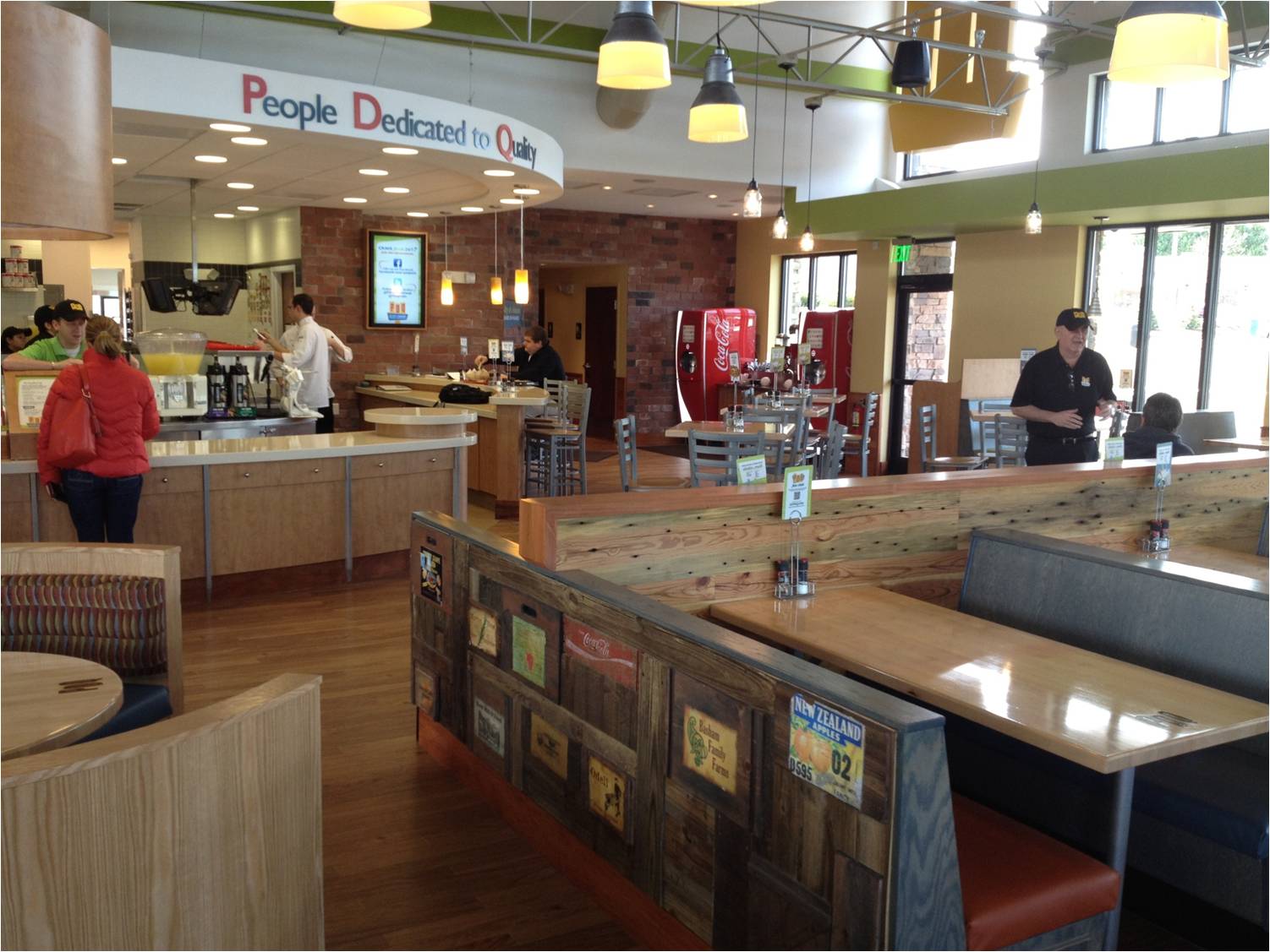 pdq-restaurants-chancey-interior-design